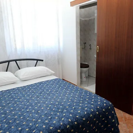 Guest house Meri 3*