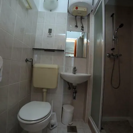 Meri Guest house